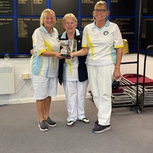 Ladies Drawn Pairs Winners - Pam Tottman & Ellen David