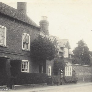 Low Street with Rutland House in the distance. The house to the fore since demolished