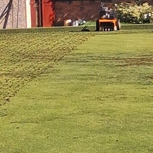 Holwell Sports Bowls Club Green Maintenance