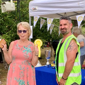 Cathrine Foster, Winner of Oakley Literary Trophy with Kris Bettridge, Chair of OCA
