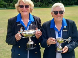 Left to Right, Ladies Championship Winner Barbara McGillicuddy and Runner Up Maggie Porter