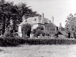 Berwick St James Parish Community BERWICK HOUSE, also ROLFE’S late WAKE’S.