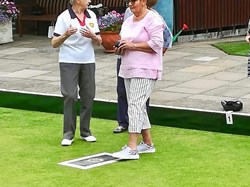 Market Bosworth Bowls Club Kirkby Mallory WI visit.