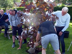 Smiths Dock Bowling Club Dave Little Memorial Tree 24/6