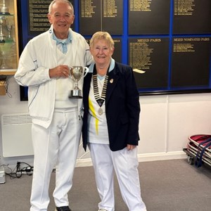Mens 2 wood Singles Winner - Ron Richardson
