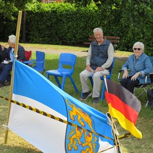 The Homberg Team displaying the town and country flags.