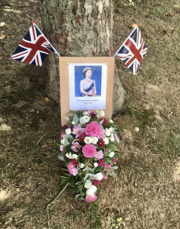 Tribute laid at Centenary Gardens