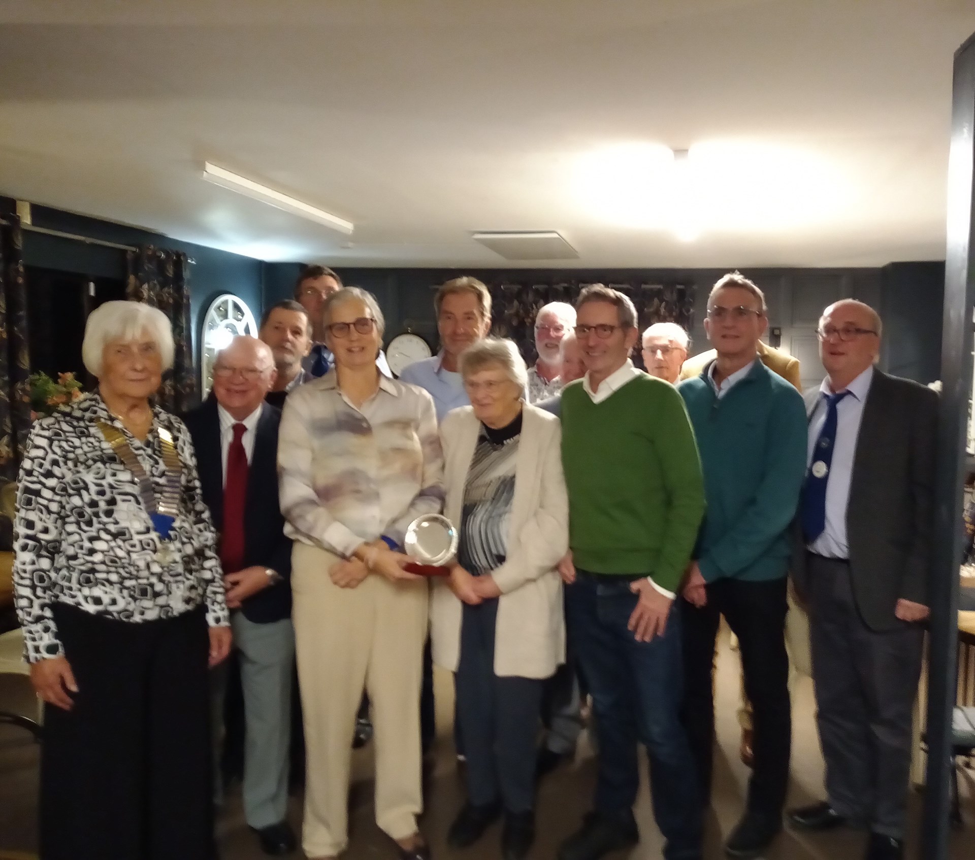 Warren League winners 2025 L-R Annette Oliver, Andy Williamson,  Jonny Abbott, Jack Warner,  Captain Liz Dyer, John Cox, Liz Hosmer, Mick Swannell, John Mitchell, James Murphy, Roy Hosmer, Tony Ansell, Jeff Wilcox-Smith (hidden) & Richard Lambert