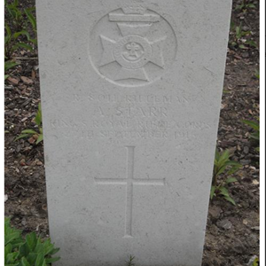 Rifleman Arthur Starr (26) Bedford House Cemetery, Belgium