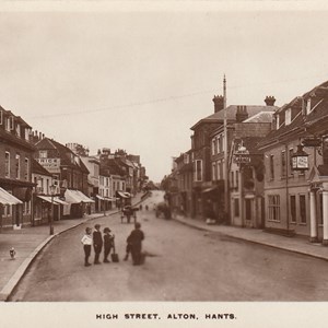 High Street - Postmarked 7.4.1915