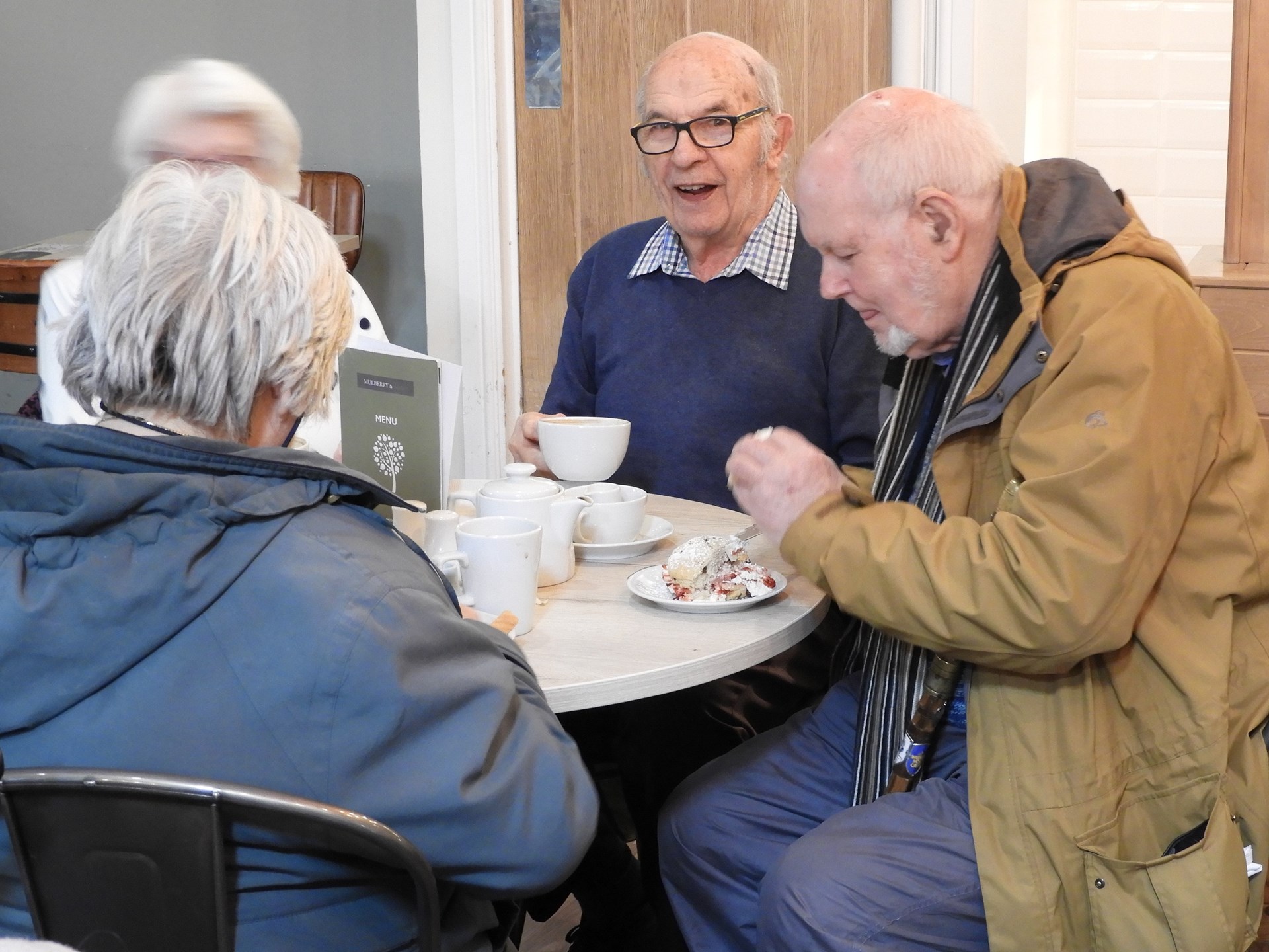 Sneaky slice of cake with the team !