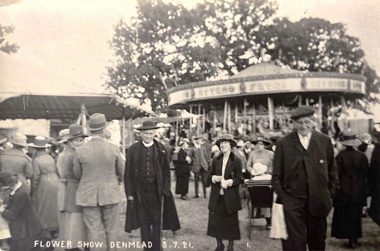 Denmead Flower Show 1921 Photo courtesy of "Memories of Waterlooville, Cowplain, Horndean" Facebook site