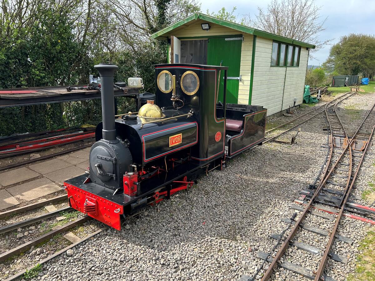 Ivor touches down at Ropley 13/04/2024