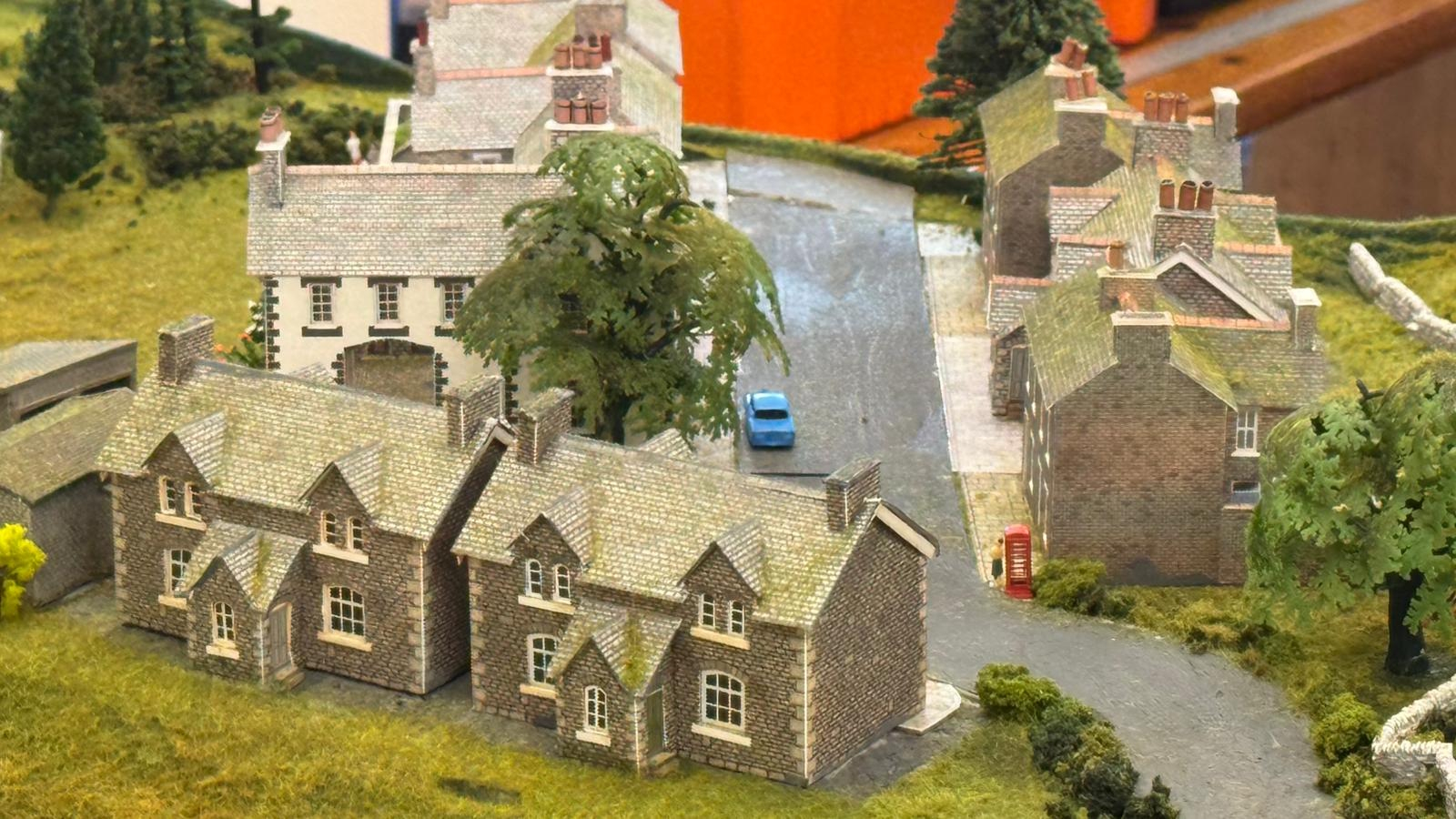 N Gauge Society - IoW Area Group MRS News - 27 April