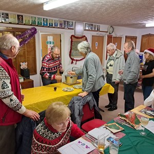 Mulled wine and mincepies