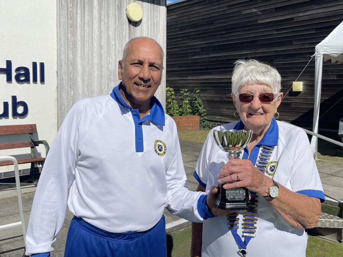 Open Singles Winner, B Parkes