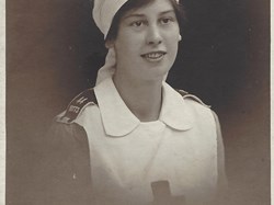 VAD Nurse Dorothy Colton