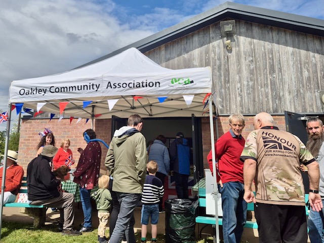 Free tea, coffee and cake very popular