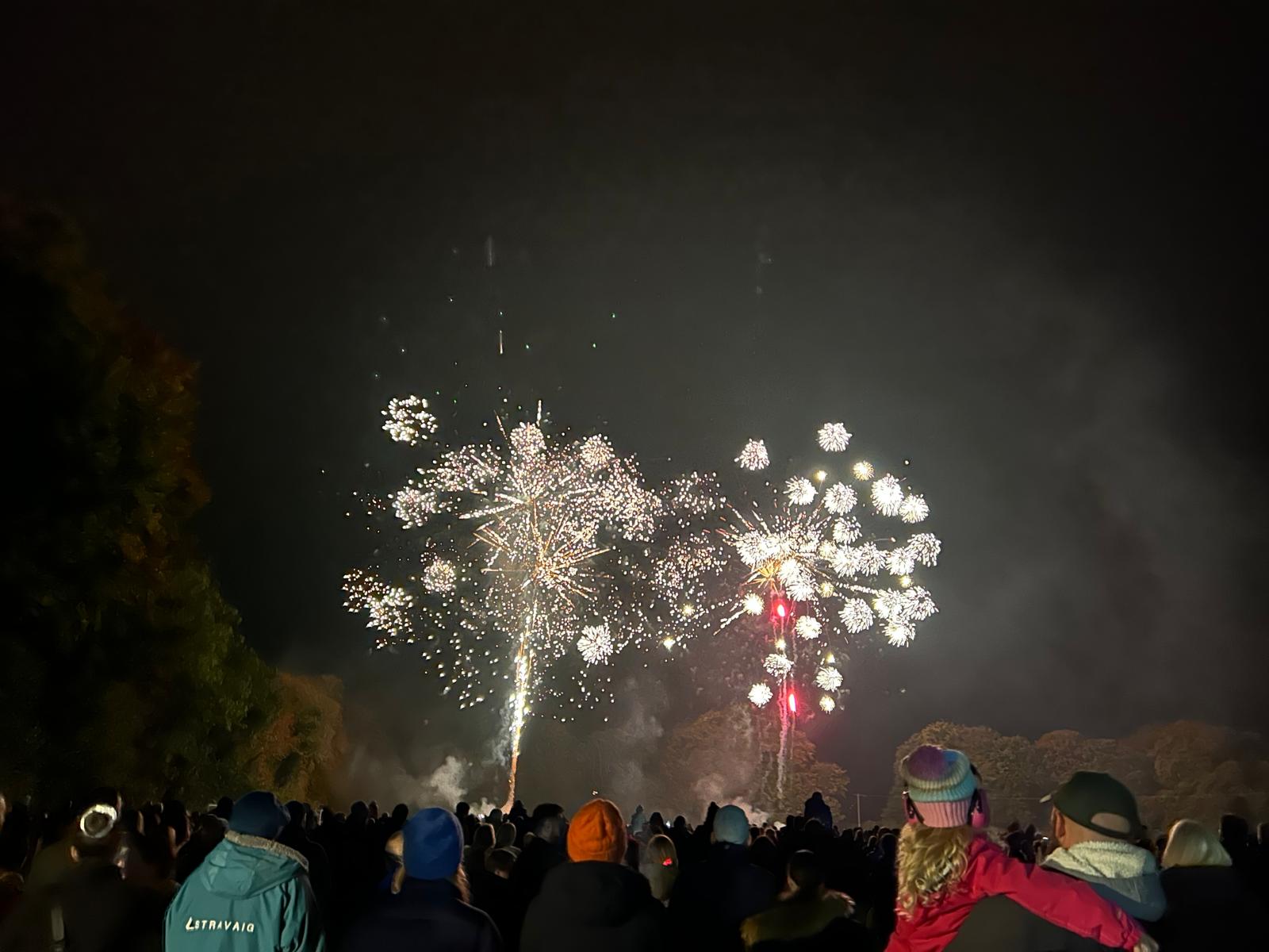 Oakley Community Association Oakley & Deane Fireworks 2025