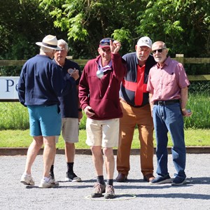 Bowlers play pétanque May 25