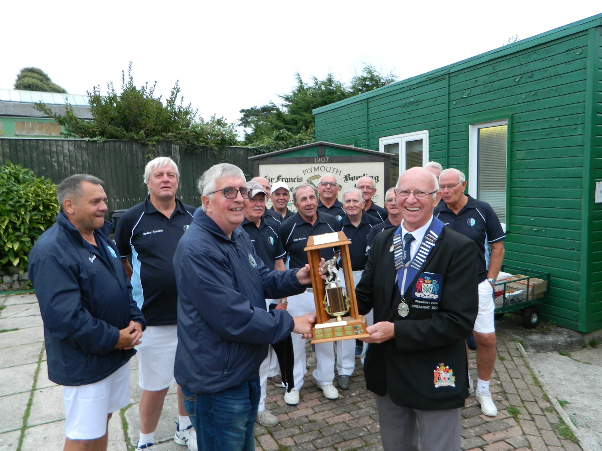 The Victorious Beacon Down Team with The Farley Trophy
