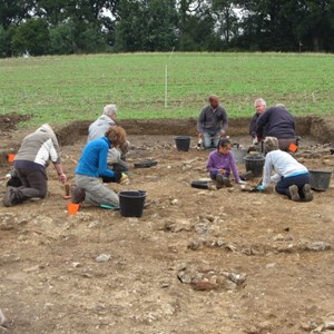 Fantastic spread of ages across the diggers and they all get on brilliantly!