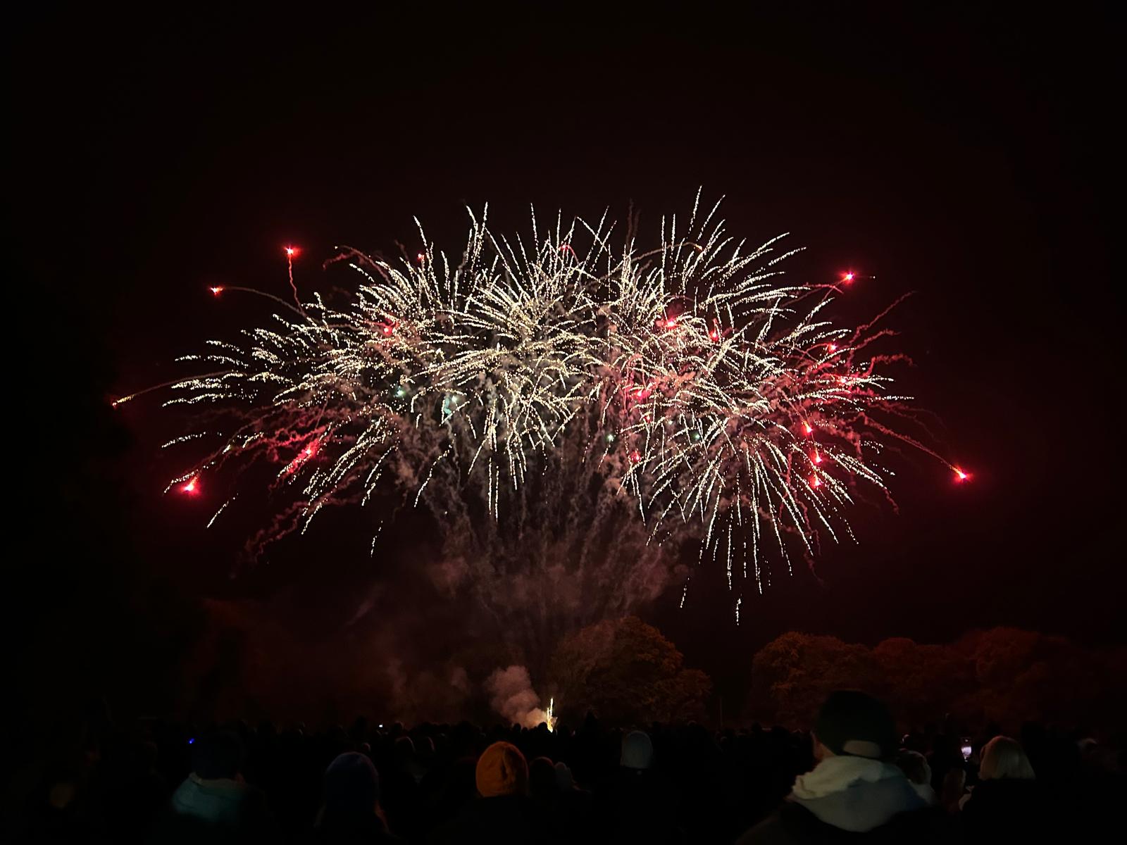 Oakley Community Association Oakley & Deane Fireworks 2025