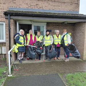 Balderton Parish Council Litter picking