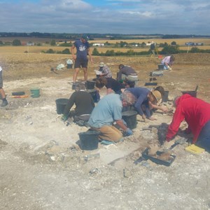 Uncovering the walls to the grain drier which is about 3 meters x 3 meters. This can have been  for malting barley – the first stage of brewing beer – so perhaps West Berkshire’s first micro-brewery!