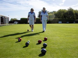 Runwell Hospital Bowls Club Eve Martin Final