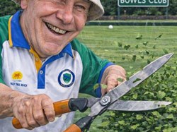 Cricklade Bowls Club Maintenance Gang 25-26 (ex Clive Heard)