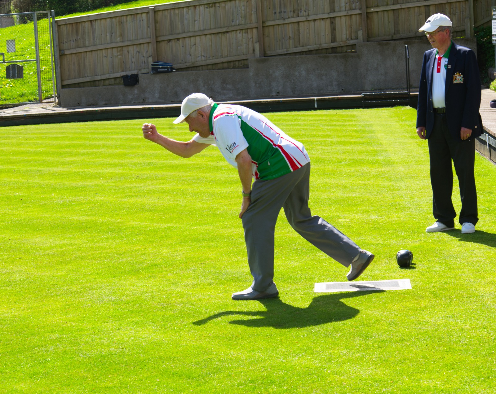 Miles Grindrod delivers the 1st wood at our Green Opening Day 2026