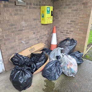 Balderton Parish Council Litter picking