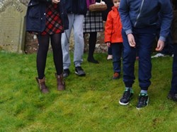 2015 Pasche egg rolling