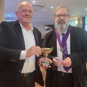 Runner-Up Mens 2 wood Singles Geoff collecting for Alex Stavrou