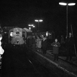 Last BR Watercress Line Train at Alton Station, 4 Feb 1973