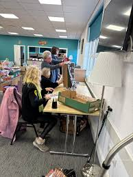 Some excellent volunteers at work