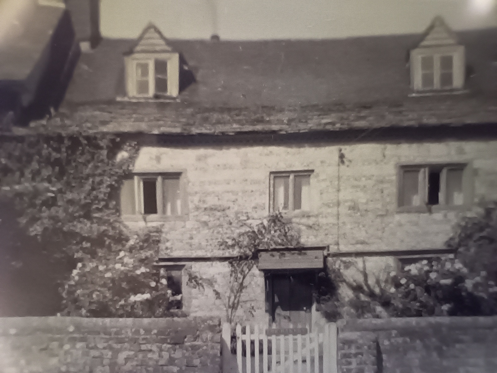 Sydling St Nicholas History Society Greystones, 3 High St. ( The Old Bakery)