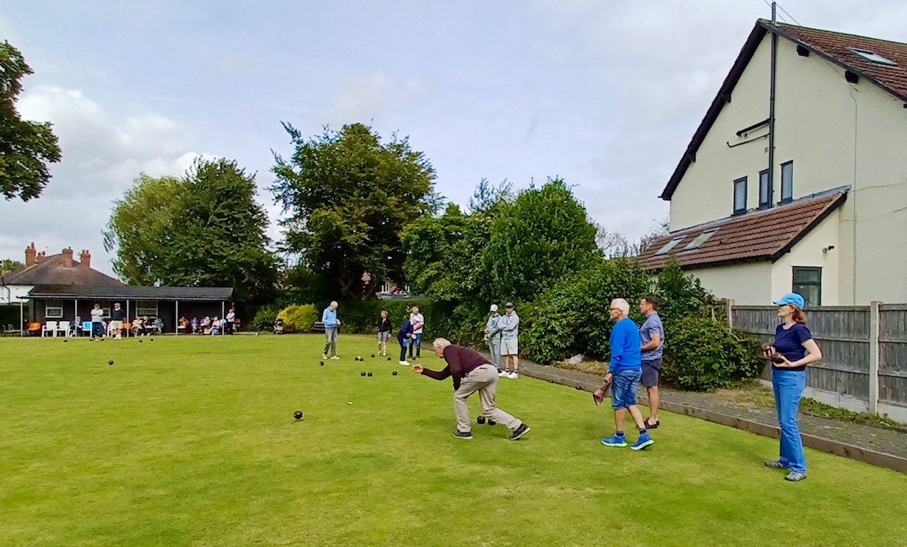 Hale & Hermitage Bowling Club Home