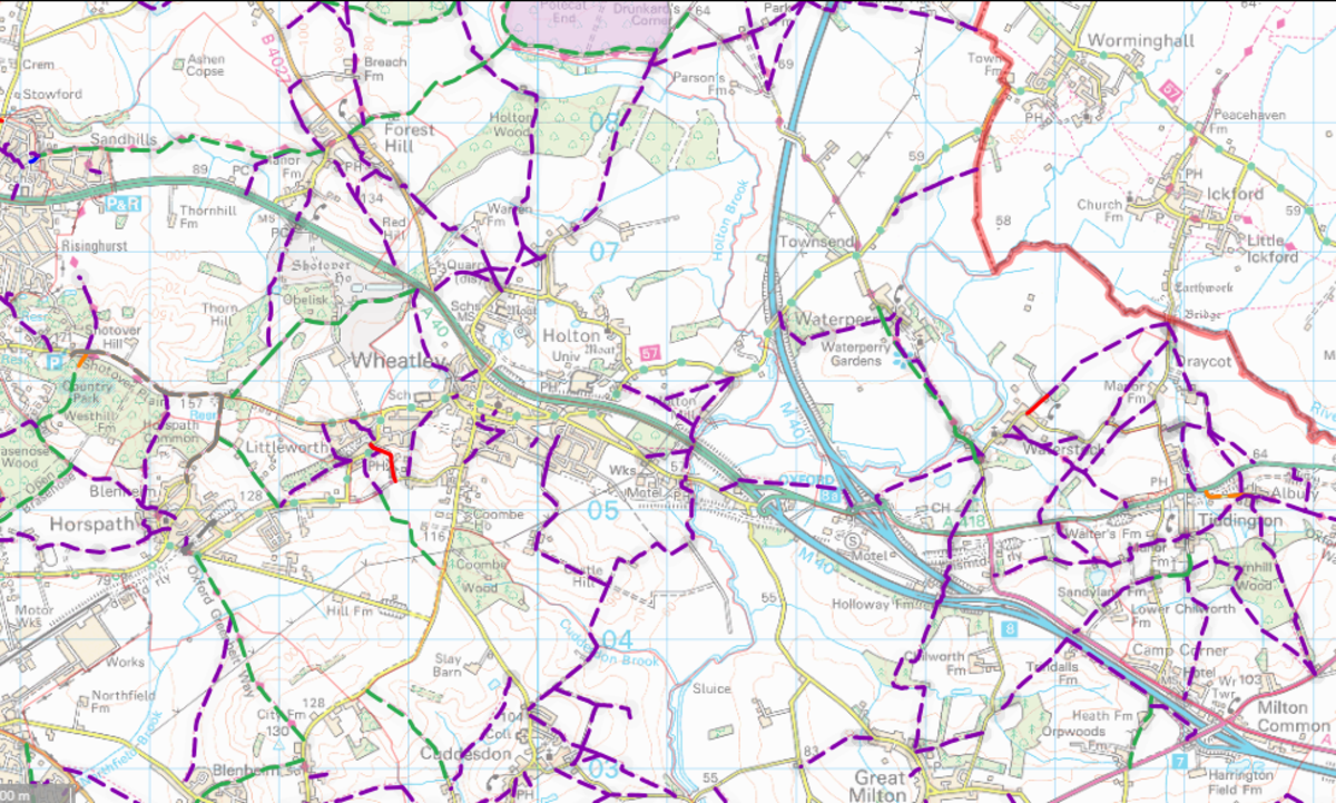 Footpaths in and around Holton