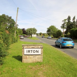 B1261 Ayton Road © Martin Dawes