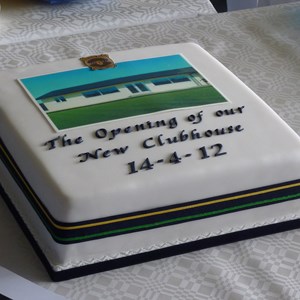Opening Day : the special cake made by Gillian Gunn