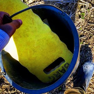 Said bucket with kneeler – most important!
