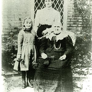 Mrs Molyneau, daughter Mrs Brooks and Miss Myrtle.