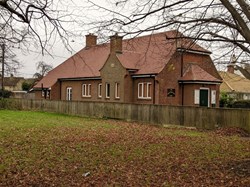 Lyneham and Bradenstoke Parish Council Lyneham Village Hall