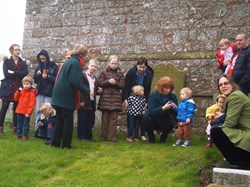 2015 Pasche egg rolling