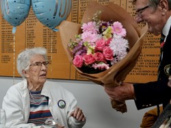 Braeside Bowling  Club PAT SHEPHERD 100th B'DAY