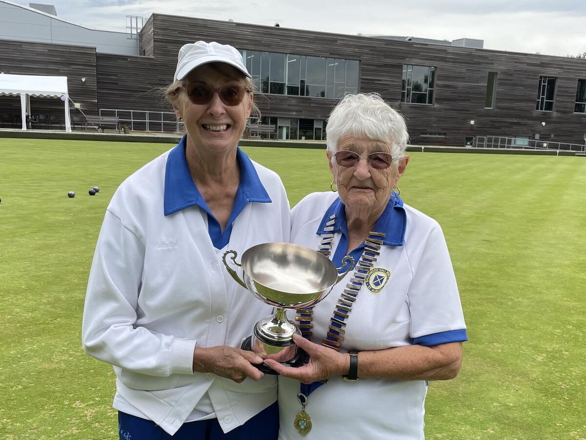 Ladies Singles Champion, Jackie Bell