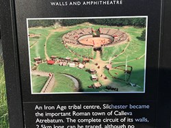 English Heritage sign at the entrance to the Amphitheatre. ©RP