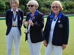 Ladies 10 Points, left to right, Winner Penny Smith & Runner Up Barbara McGillicuddy